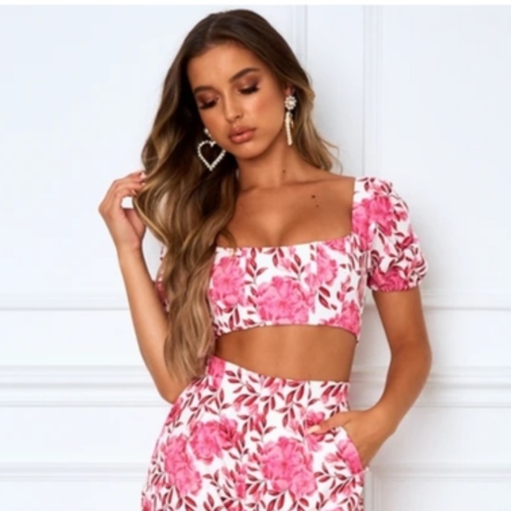 White Fox Floral Print Crop Top